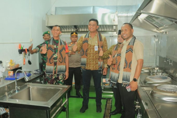 Dandim 0723/Klaten Bersama Bupati Resmikan Dapur SPPG 002 Di Desa Gombang Cawas