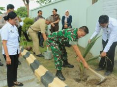 Kasdim 0723/Klaten Hadiri Peresmian Ketahanan Pangan Nusakambangan Secara Virtual Dan Penanaman Pohon Kelapa Serentak Seluruh Indonesia