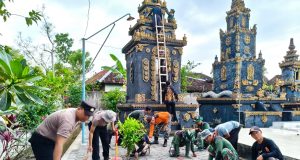 Karya Bakti Teritorial Kodim 0723/Klaten Di Pura Amerta Loka, Perkuat Kebersamaan Sambut HUT TNI