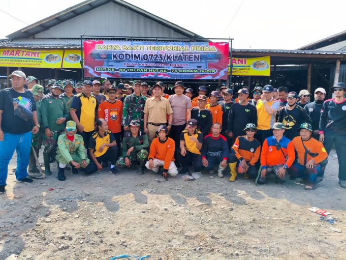 Karya Bakti Teritorial Prima Di Pasar Keden Pedan Klaten, TNI Teguhkan Komitmen Bersama Rakyat