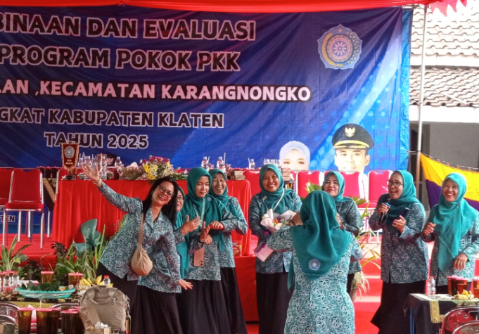 Evaluasi 10 Program Pokok PKK Desa Jagalan Kecamatan Karangnongko