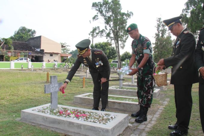 Kodim 0723/Klaten Gelar Ziarah Nasional Di TMP Ratna Bantala Peringati HUT Ke-80 TNI
