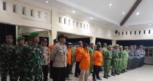 Danramil 09/Prambanan Hadiri Apel Satlinmas Se-Kecamatan Prambanan Klaten