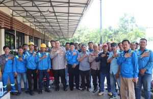 “Bakti Sosial Polres Priok berikan bantuan kepada Buruh Tenaga Kerja Bongkar Muat Pelabuhan”