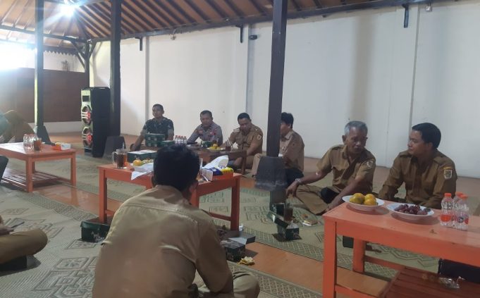 Koramil Jatinom Hadiri Paguyuban Sekdes, Jalin Kebersamaan Untuk Kemajuan Desa