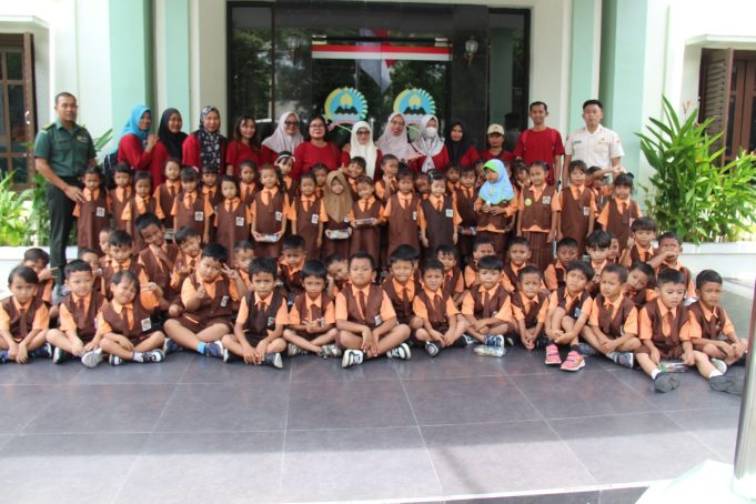 TK Pertiwi Tlogo Kenal Lebih Dekat Profesi TNI Di Kodim 0723 Klaten