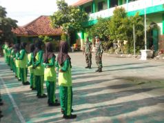 Koramil 01/Kota Klaten Dorong Pembentukan Karakter Dan Kepemimpinan Pelajar MTs N 2 Klaten