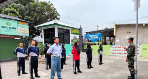 Babinsa Koramil 09/Prambanan Beri Latihan Ekstrakurikuler PBB Di MAN 3 Klaten