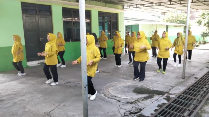 Jaga Kebugaran, Persit Koramil Wonosari Gelar Senam Aerobik