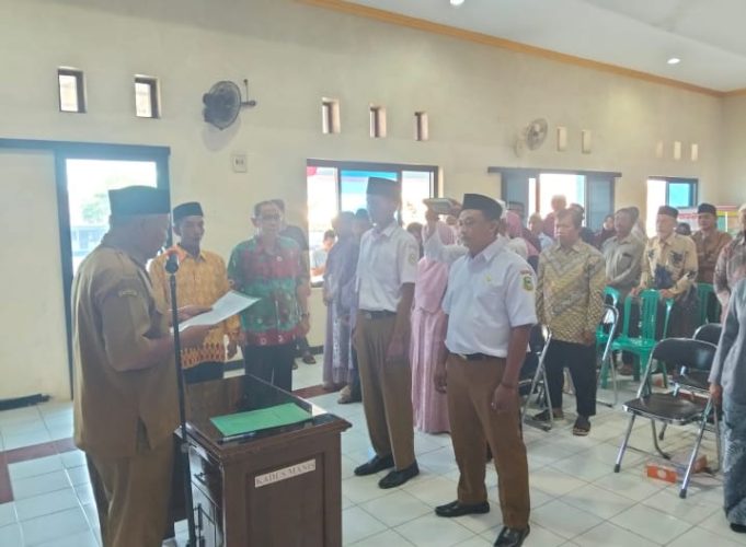 DESA RAGAWACANA LANTIK PERANGKAT DESA