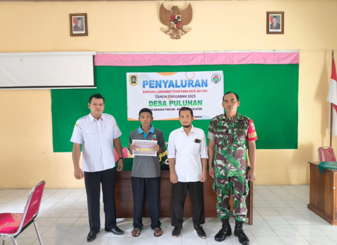 Babinsa Koramil 19/Trucuk Monitoring Penyaluran BLT-DD Tahun 2025 Desa Puluhan Klaten