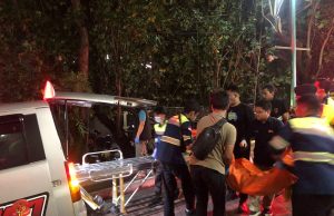 Perempuan Dari Warga Karanganyar Jatuh di Neo Solo Grand Mall