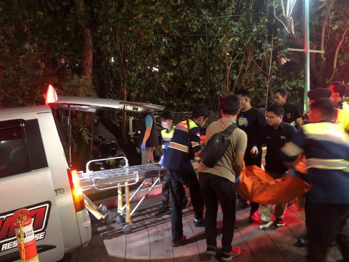 Perempuan Dari Warga Karanganyar Jatuh di Neo Solo Grand Mall