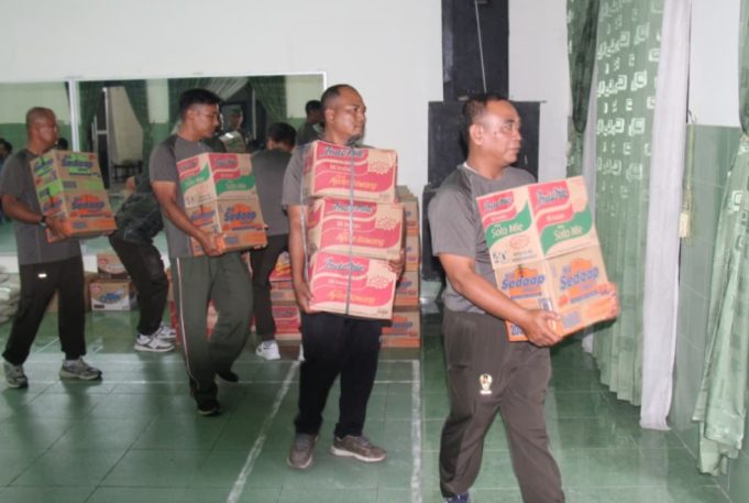 Kodim 0723/Klaten Salurkan Bantuan Kemanusiaan Untuk Korban Bencana Alam Di Aceh Dan Sumatera