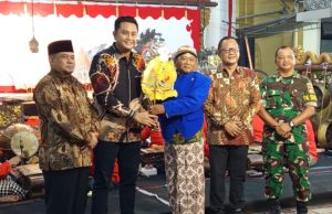 Resmikan Gedung Public Safety Center, Dinas Kesehatan Klaten Gelar Wayang Kulit.