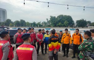 BPBD Solo dan Tim SAR Lakukan Penyelamatan Pemuda Asal Rembang Menjatuhkan Diri Bendungan Tirtonadi,