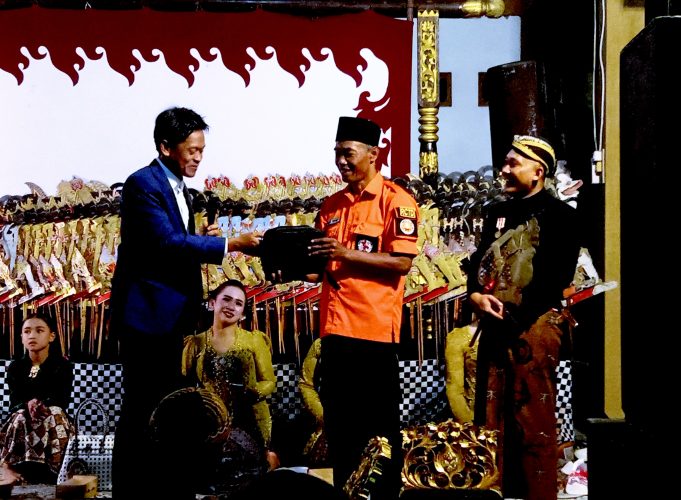 Didik Haryadi Hadiri Acara Sosial Budaya Dan Berikan Bantuan Ambulance Pada Relawan RCTD Klaten