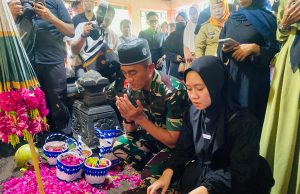 Turut Berbelasungkawa, Komandan Kodim 0723/Klaten Hadiri Pemakaman Wakil Bupati Klaten