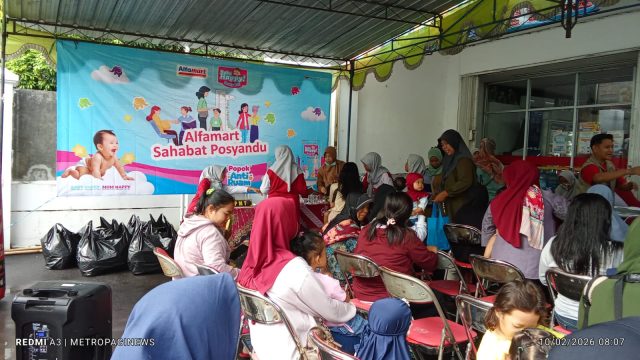 Alfamart & Baby Happy perkuat Sahabat Posyandu di Klaten. Ribuan ibu & anak terima layanan kesehatan