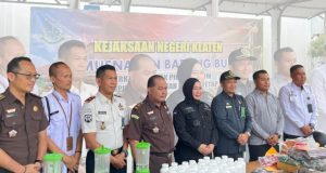 PERKUAT SINERGITAS, KALAPAS KLATEN PENUHI UNDANGAN KEJARI KLATEN, HADIRI PEMUSNAHAN BARANG BUKTI DI KEJARI KLATEN BERSAMA FORKOPIMDA