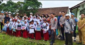 MOMEN HARU KAPOLRES KUNINGAN di SDN 3 SUKADANA : SEKOLAH KECIL, SEMANGAT BESAR KUNINGAN