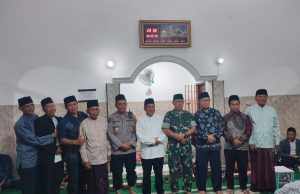 Danramil 09/Prambanan Hadiri Tarawih Keliling Forkopimcam di Masjid Al Hikmah Geneng Klaten