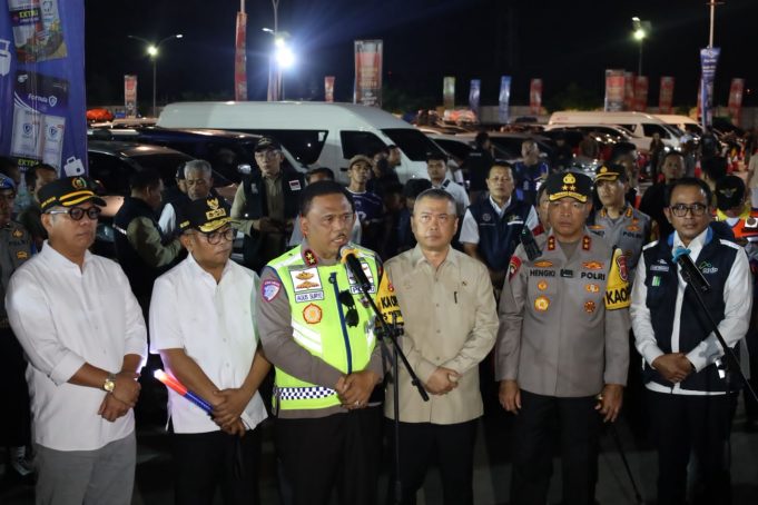 Kapolda Banten dampingi Menhub, dan Kakorlantas Cek Kesiapan Arus Mudik di Pelabuhan