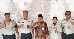 PANTAU PELAKSANAAN PELAYANAN PUBLIK DI LAPAS KLATEN, STAFFSUS KEMENKO HUKUM, HAM, DAN IMIPAS LAKSANAKAN MONITORING DAN EVALUASI LAYANAN KUNJUNGAN