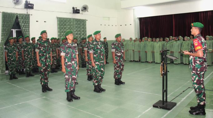 Dandim 0723/Klaten Pimpin Upacara Kenaikan Pangkat Prajurit Periode 1 April 2026