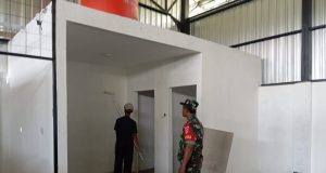 Babinsa Desa Nangsri Monitoring Pembangunan KDKMP, Pastikan Kualitas Dan Kelancaran Pekerjaan