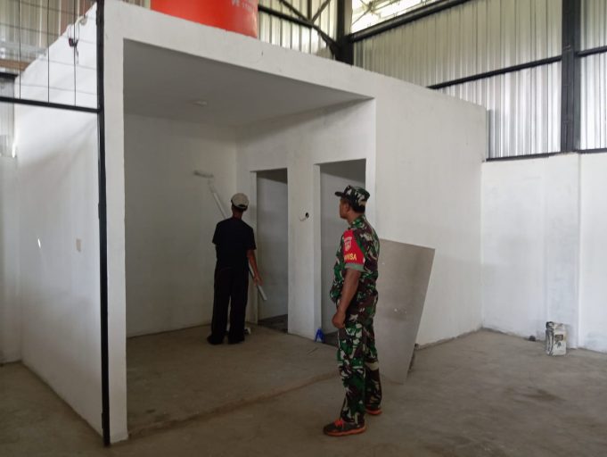 Babinsa Desa Nangsri Monitoring Pembangunan KDKMP, Pastikan Kualitas Dan Kelancaran Pekerjaan