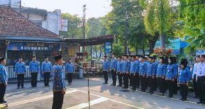 Perkuat Jiwa Korsa, Pegawai Lapas Klaten Kenakan Seragam Korpri Dalam Apel Kesadaran Nasional.