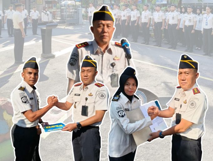 Apresiasi Atas Dedikasi, Kalapas Klaten Pimpin Apel Pagi Sekaligus Sematkan Tanda Kenaikan Pegawai