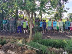 Gotong Royong TNI-Rakyat Warnai Pengecoran Jalan TMMD Di Desa Solodiran