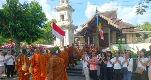 Sambut Hari Raya Waisak, Bhikkhu Thudong IWFP 2026 Disambut Hangat Di Klaten