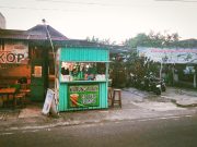 Di Jual Rumah Dan Pekarangan.
