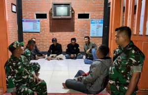 Danramil 19/Trucuk Sambangi Pos Kamling Dukuh Gaden, Perkuat Sinergi Jaga Kamtibmas