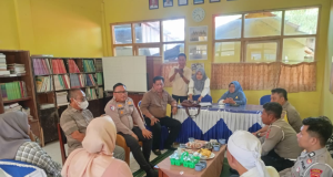 RESPON CEPAT KASUS BULLYING di SD NEGERI 1 KAPANDAYAN, SAT LANTAS POLRES KUNINGAN TEMPUH JALUR _PROBLEM SOLVING